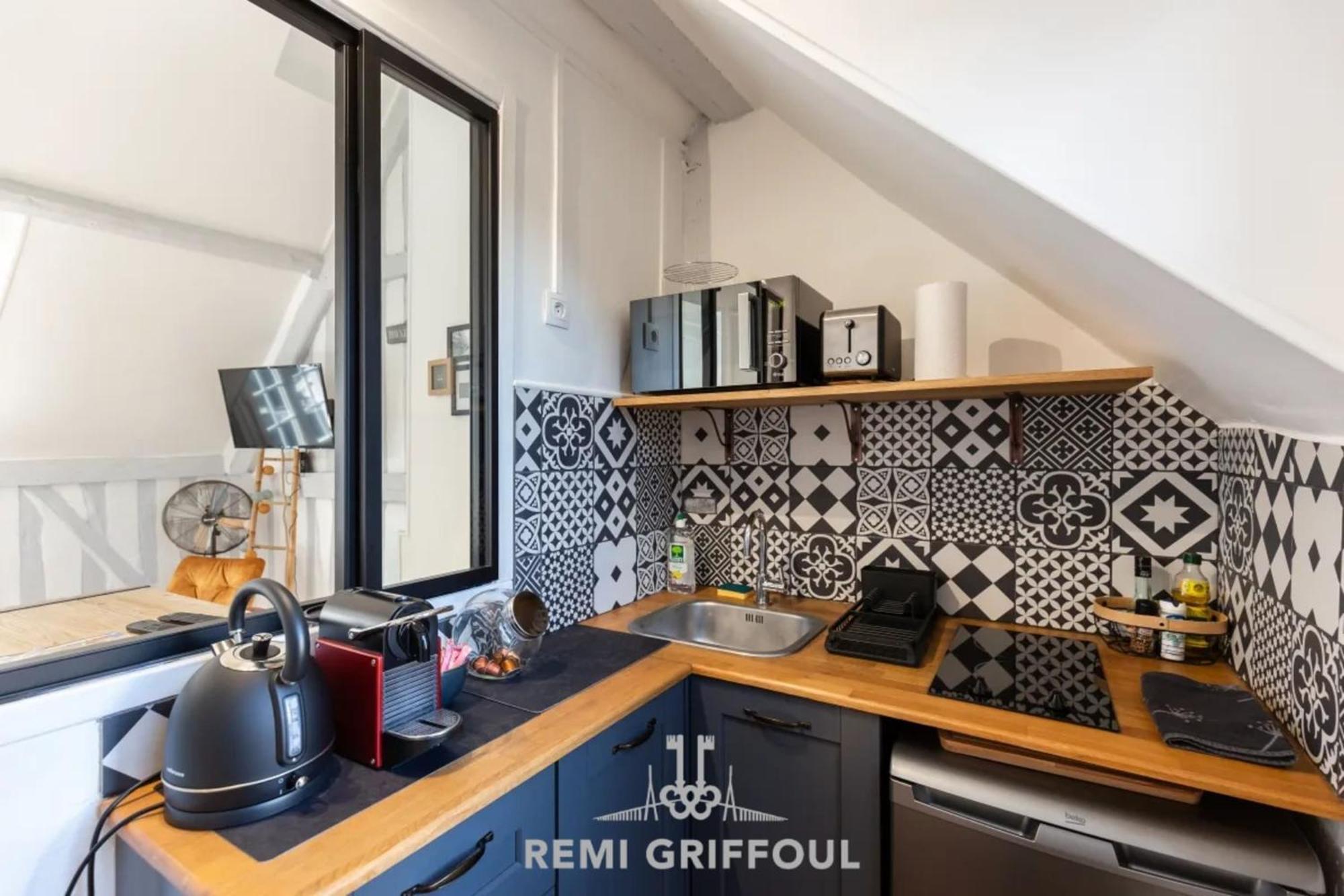 La Capucine Lovely Studio City Center องเฟลอร์ ภายนอก รูปภาพ